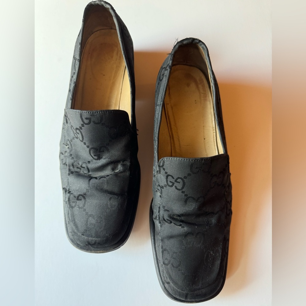 Vintage Gucci Loafers in Black Canvas w/ Signature G’s Size 7 1/2 B EUC